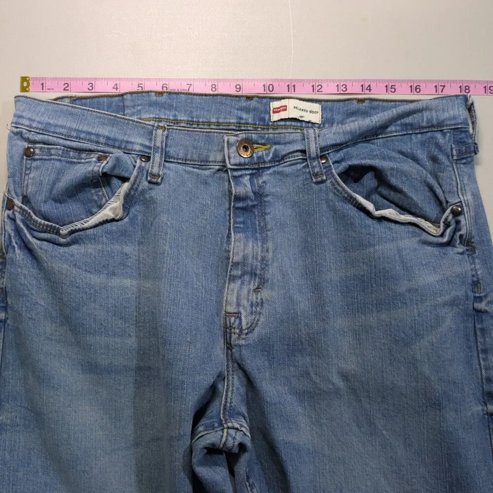 Wrangler Jeans Mens 36 X 32 Relaxed Boot Western Stretch Medium Wash Blue Denim